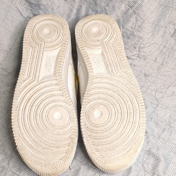 Nike Air Force 1 '07 SE "Next Nature" in the Summit White/Bronzine colorway. - Picture 7 of 16